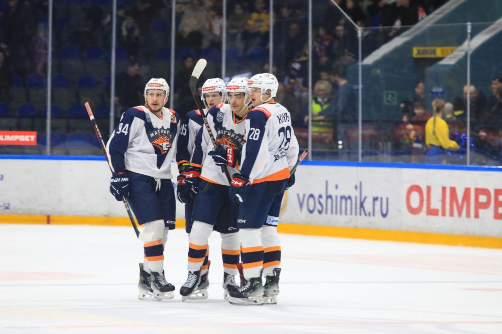 «Магнитка» берёт штурмом Воскресенск в первом матче второго раунда плей-офф